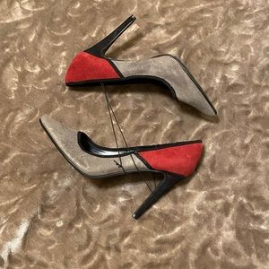 Suede like pumps pointy toe